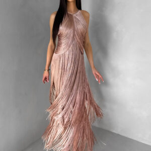 Růžové společenské šaty FENDRIA s třásněmi Velikost: L