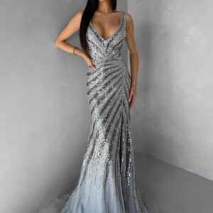 Stříbrné luxusní dlouhé třpytivé šaty MISTRALIS s rozparkem Velikost: XL