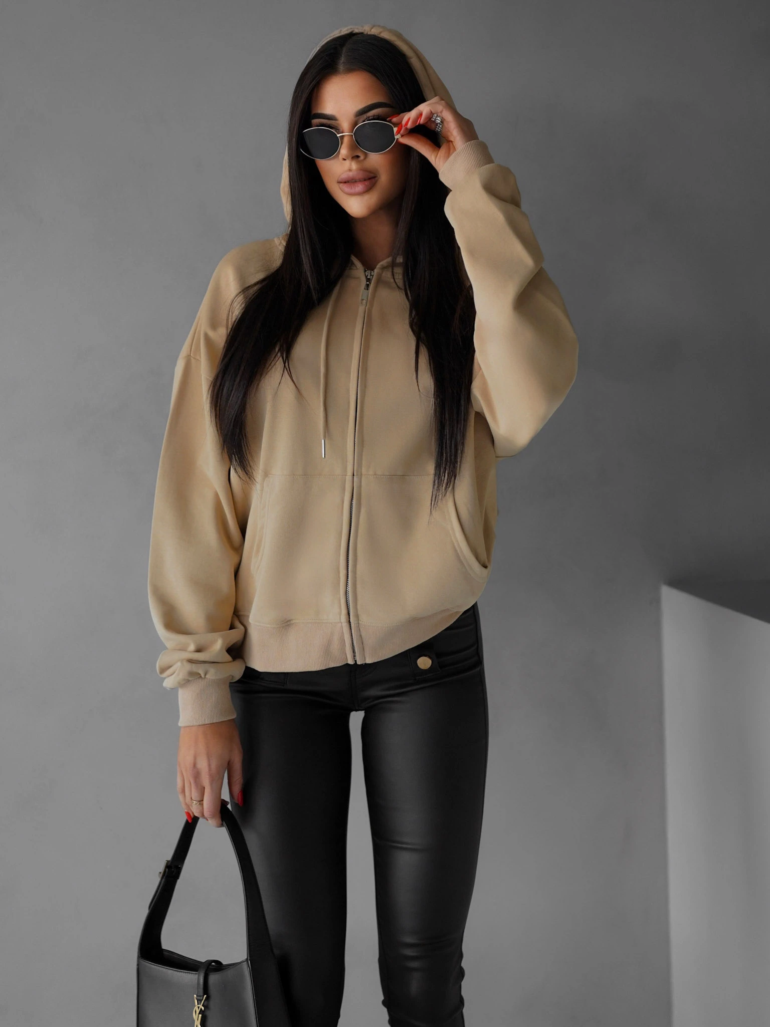 Béžová bavlněná mikina s kapucí OUTUBRO na zip Velikost: ONESIZE - Obrázek 3